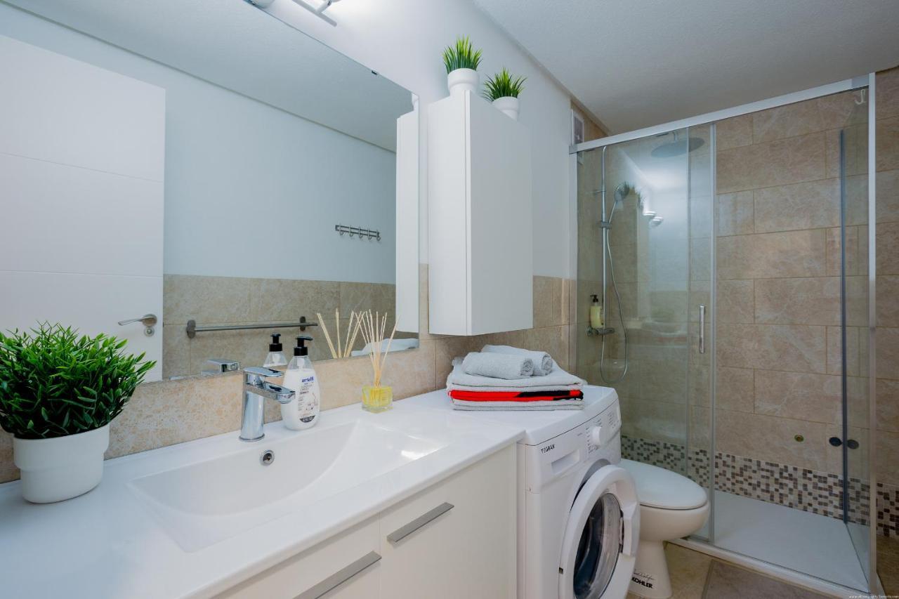 Bright & Stylish Apartment In Chipeque, Los Cristianos Арона Екстериор снимка